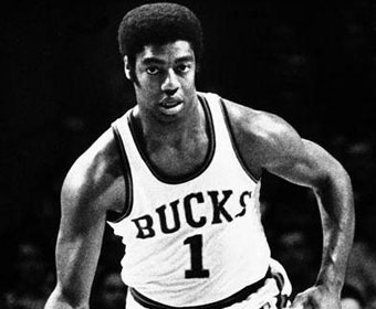 oscar-robertson.jpg